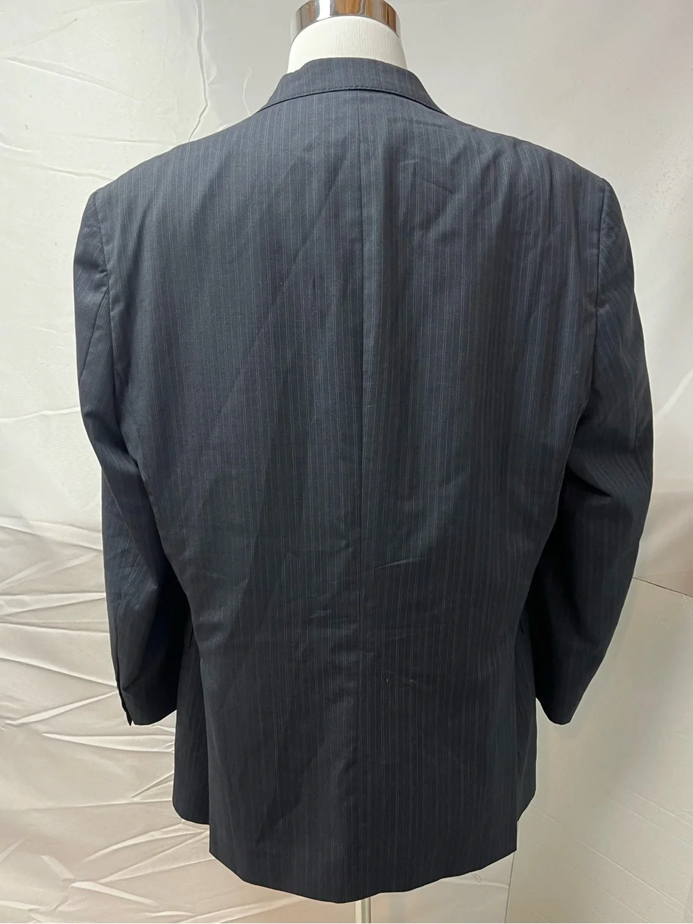Hart Schaffner Marx Men's 48L Blazer 42x33 Pants Navy Blue Pinstripe Suit